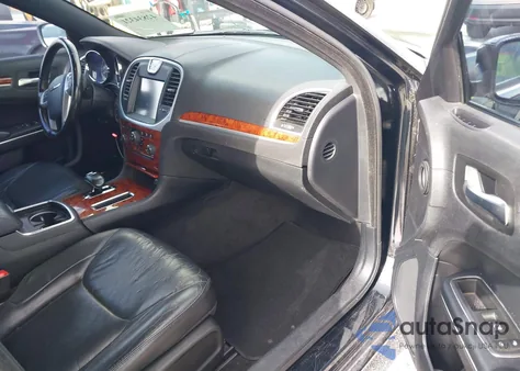 2014 Chrysler 300 z USA, uszkodzony, nr VIN 2C3CCAAG8EH379908